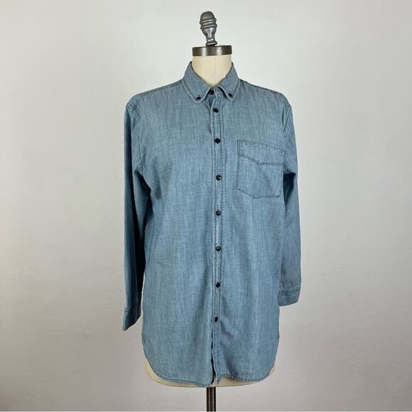 Madewell Denim Chambray Button Up Top - Picture 1 of 8